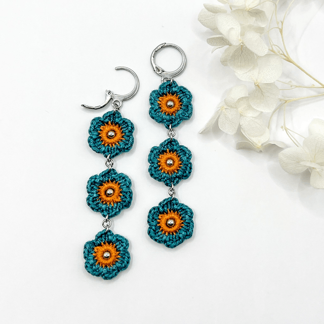  Longues boucles d’oreilles fleuries bleu canard & terracotta