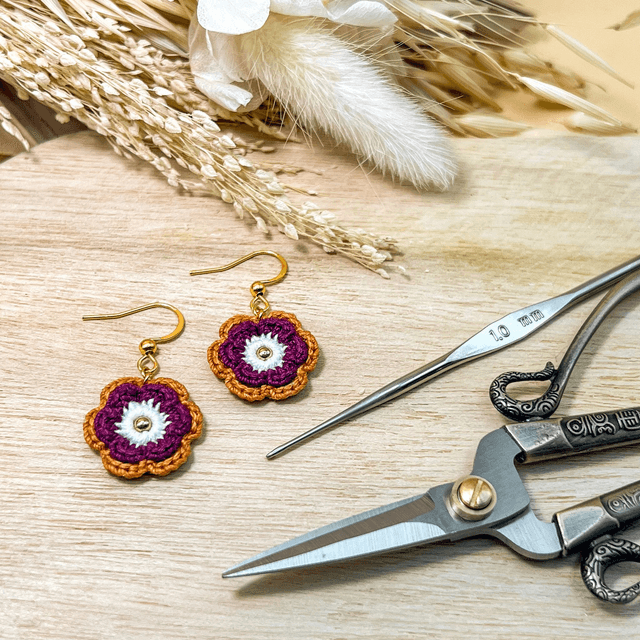 Boucles d’oreilles fleurs Corolles ~ S ~ Burgundy / Terracotta