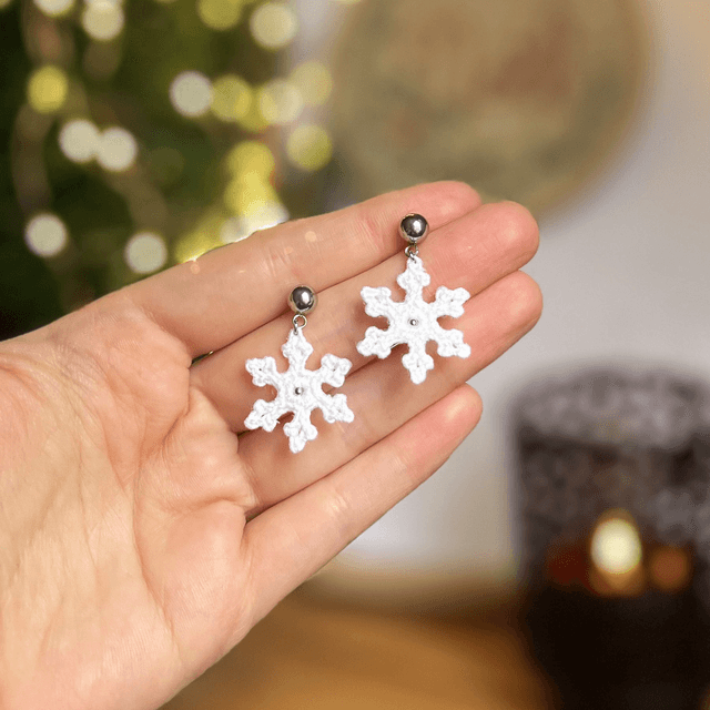 Petites boucles d’oreilles flocon de neige