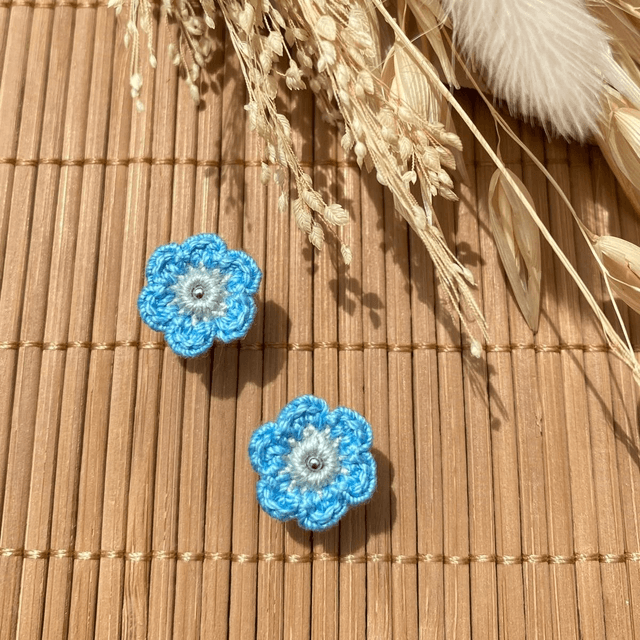 Puces d’oreilles Fleurettes ~ Bleu / Vert d&#039;eau